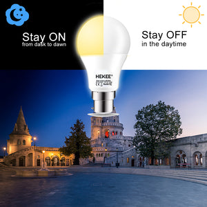 Dusk to Dawn Sensor 9 Watt 810 Lumen LED Light Bulb B22 - Auto On/Off - Warm White 3000k Bayonet (4 Pack)